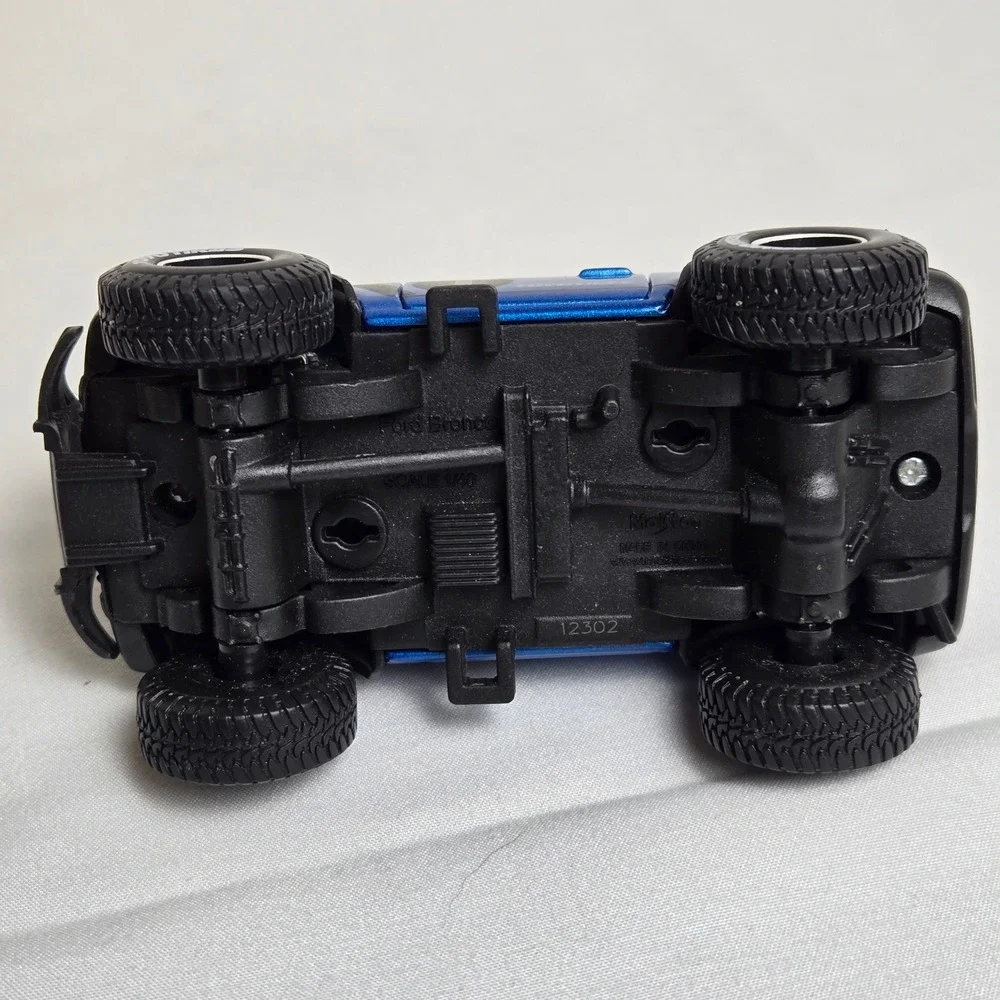 Maisto Off Road Truck Adventure‎ Force Ford Bronco Diecast Model 1/40 Scale Flaw